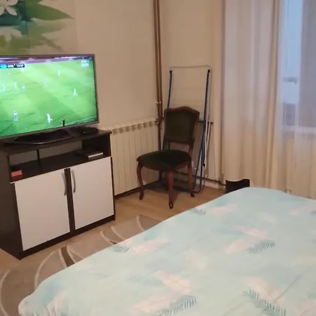 Next To The Temple Of Saint Sava Daire Belgrad